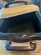 Electric roaster