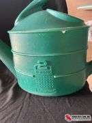 Rubbermaid watering can