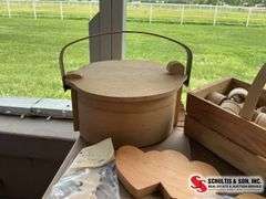 Wooden box with lid, berry box, napkin, rings, hearts, and different shape shapes for painting