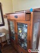 Oak   China hutch