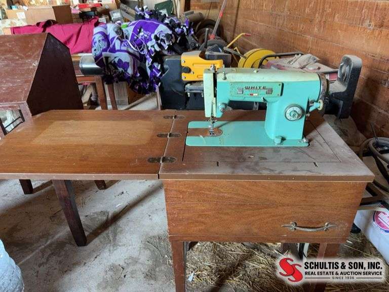 1960’s white sewing machine with case
