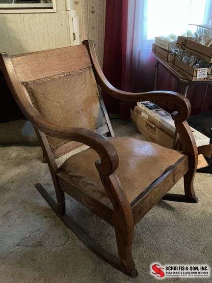 Traditional style rocking chair with leather upholstery seat