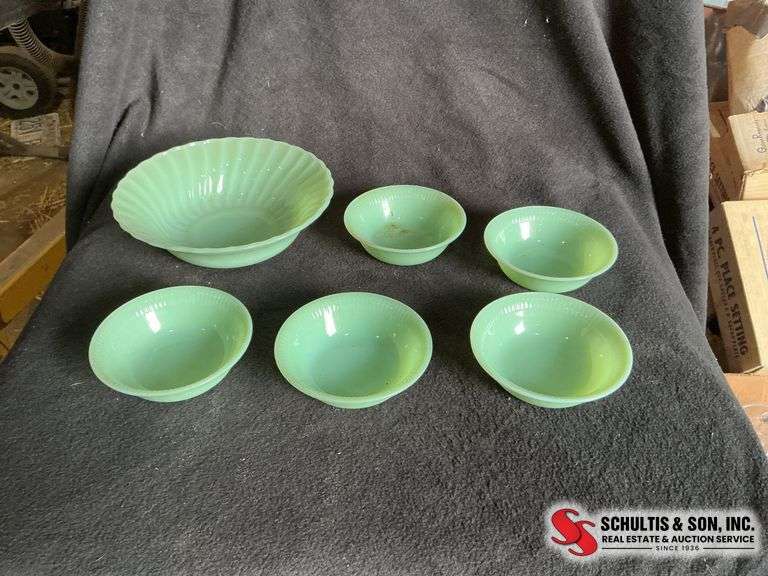 jadeite fire king swirl bowl and other little bowls 