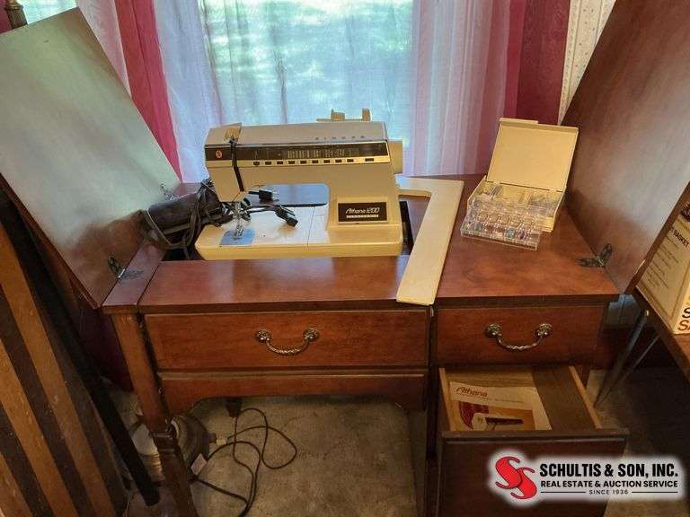 Singer sewing machine