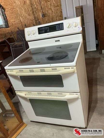 Maytag stove, top and oven electric