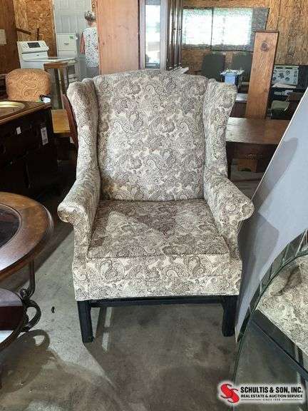 high back accent chair in very good condition