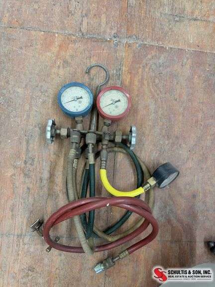 Nitrogen gauges and valves