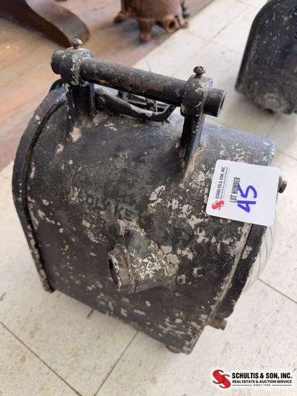 1931 railroad station semaphore