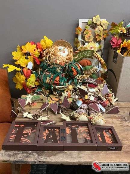 Fall Themed Decor Assortment
