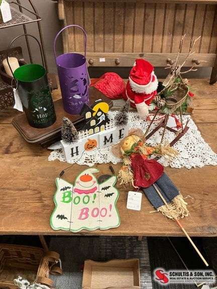 Seasonal Decor Assortment