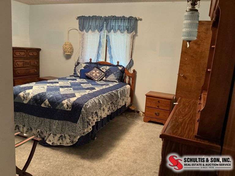 Oak Bedroom Furniture Set