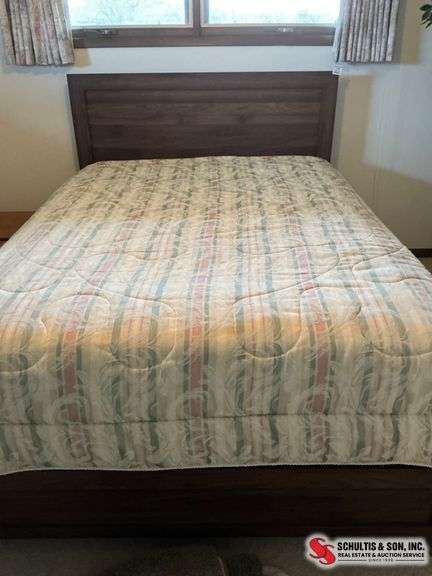 Wood Bed Frame With Mattress