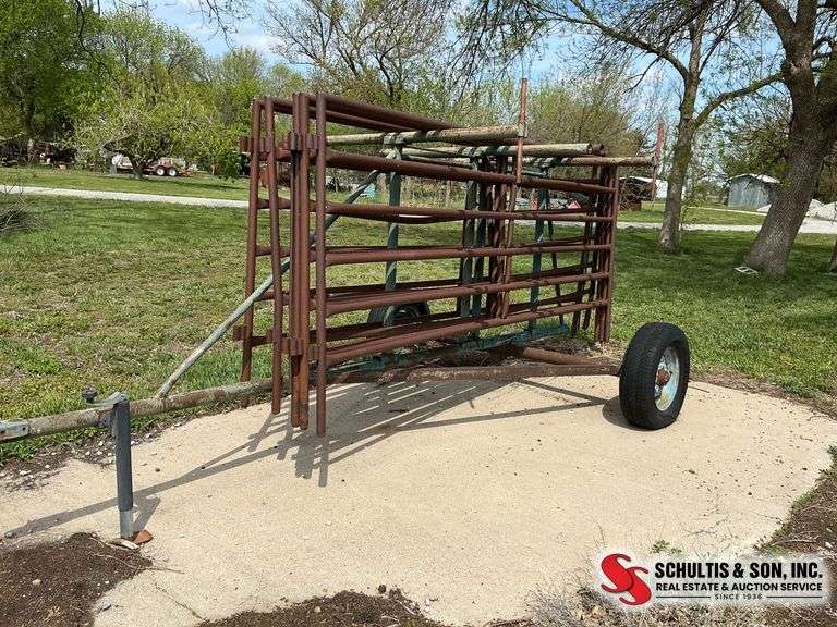 Portable Livestock Gate Trailer