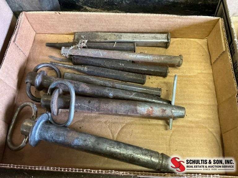 Steel Pins and Punch Set