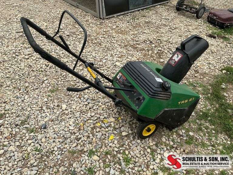 John Deere TRS 21 Snow Blower