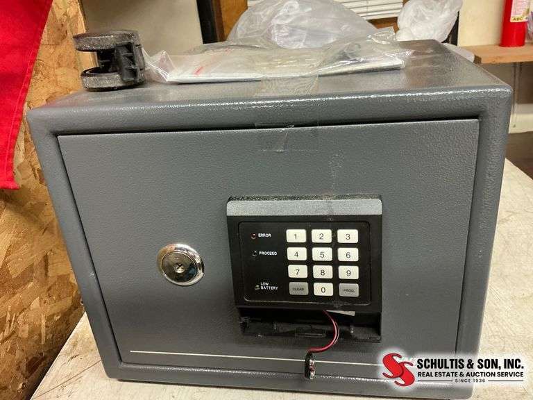 Sentry Electronic Safe