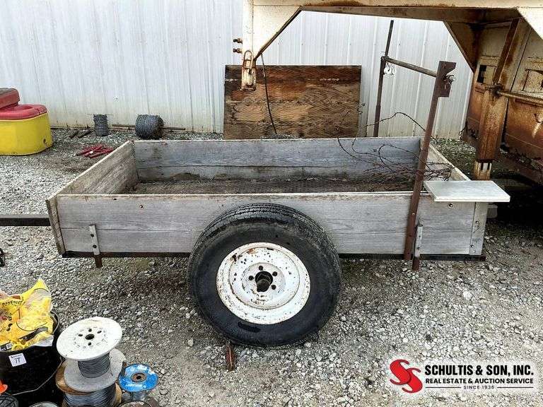 Pull Trailer With Flat Hitch, 7x4 Feet