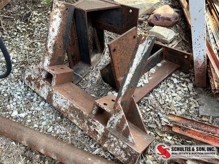 Loader Brackets for International Tractor