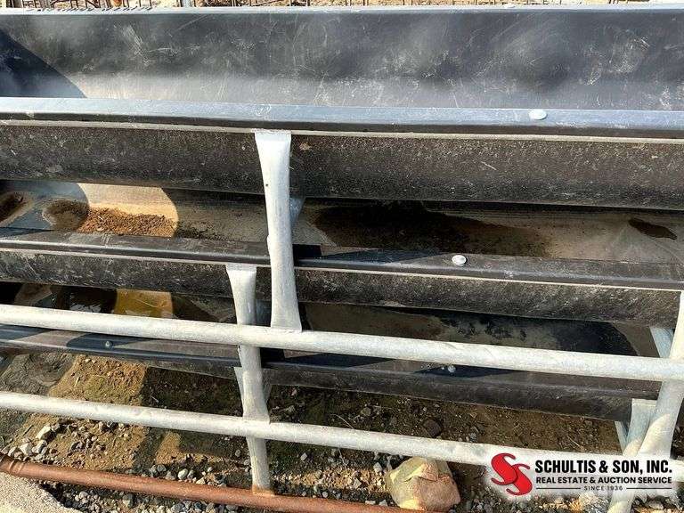 Behlen Country 10 Ft Feed Bunk, Bottom Unit
