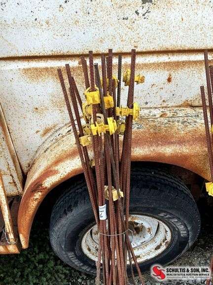 Bundle of 20 Electric Fence Posts