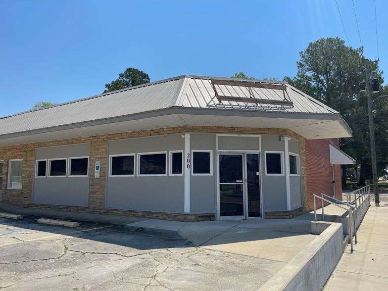 Commercial Office Building: Dunn, NC