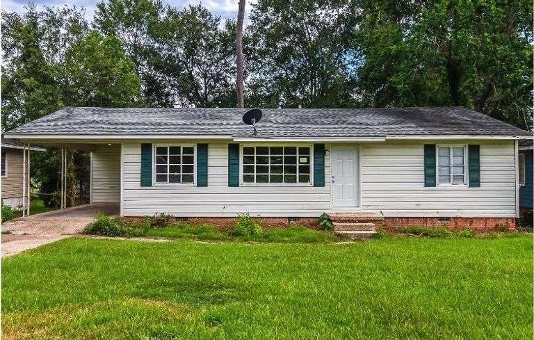 Single Family Residence: Hattiesburg, MS