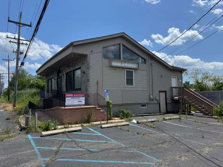 Commercial Building: South Amboy, NJ