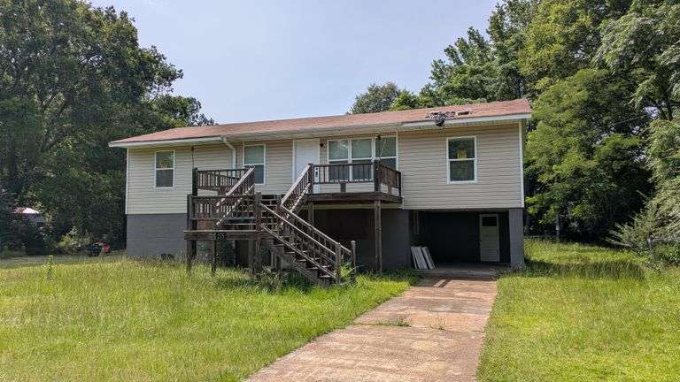 Single Family Residence: Columbus, MS