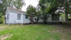 Single Family Residential: Edwards, MS