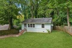 Single Family Residence: Atlanta, GA