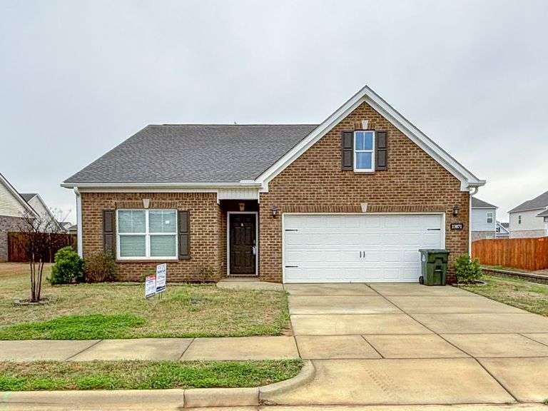 Single Family Residence: Athens, AL