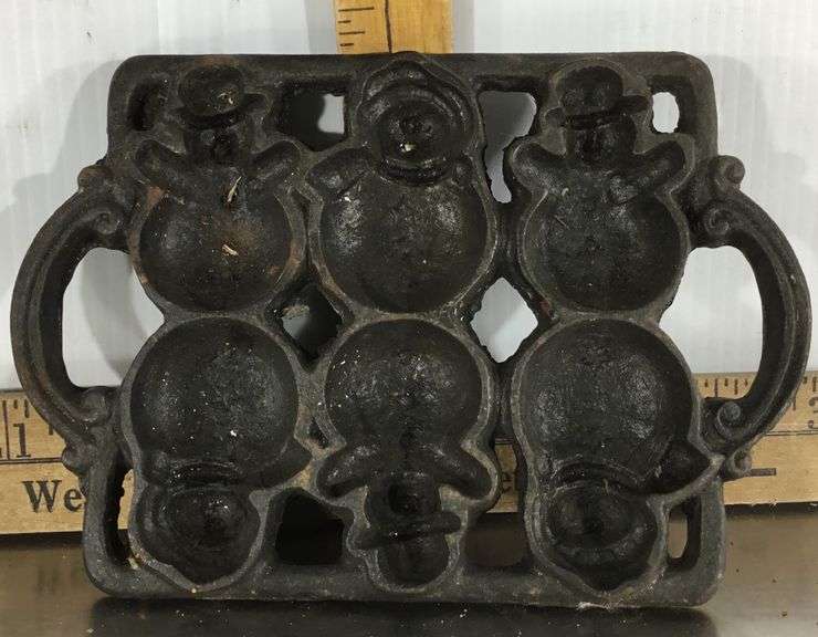 Cast Iron Snowman Mold - Sherwood Auctions