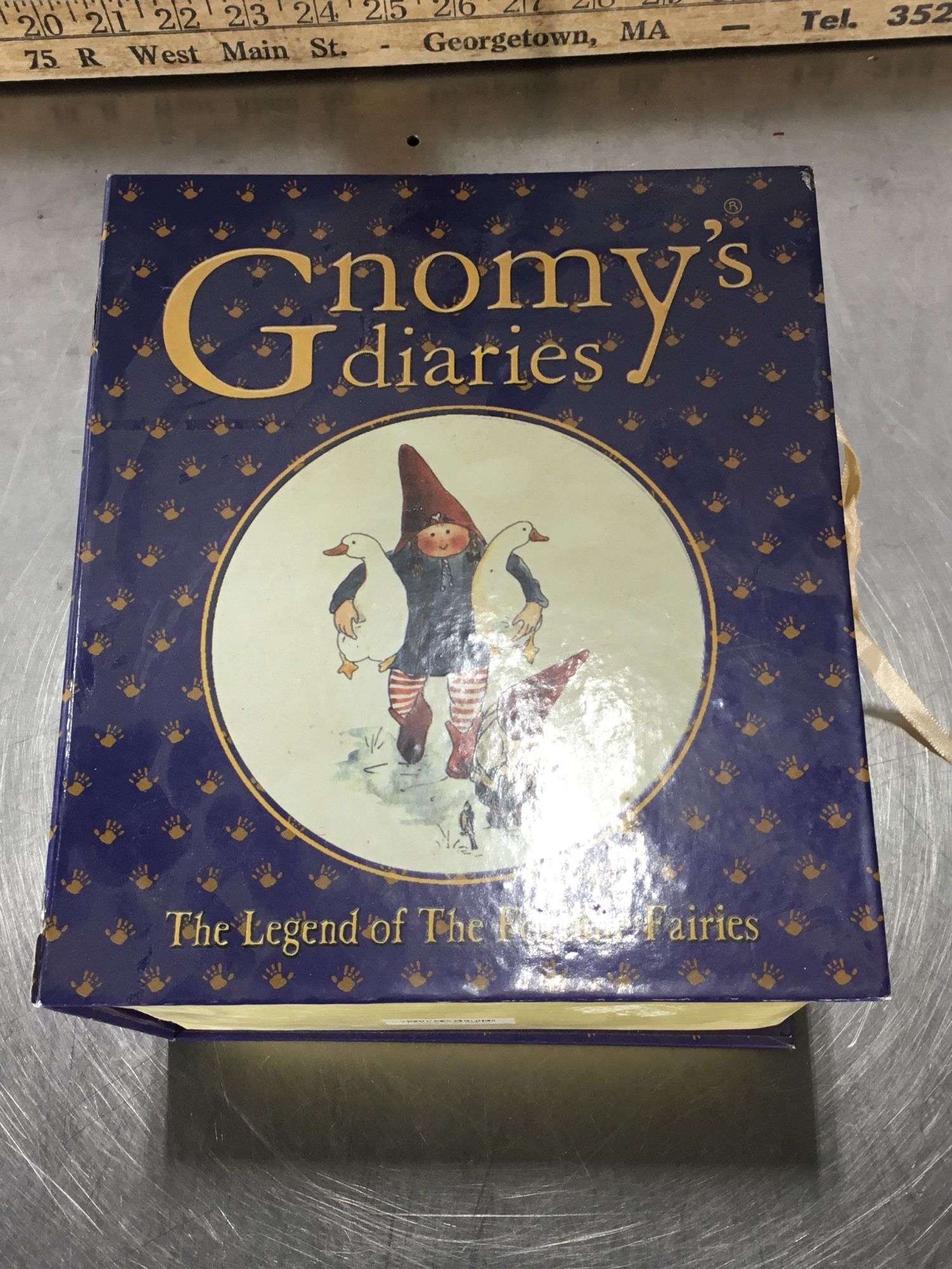Gnomy's Diaries Gnomes - Sherwood Auctions