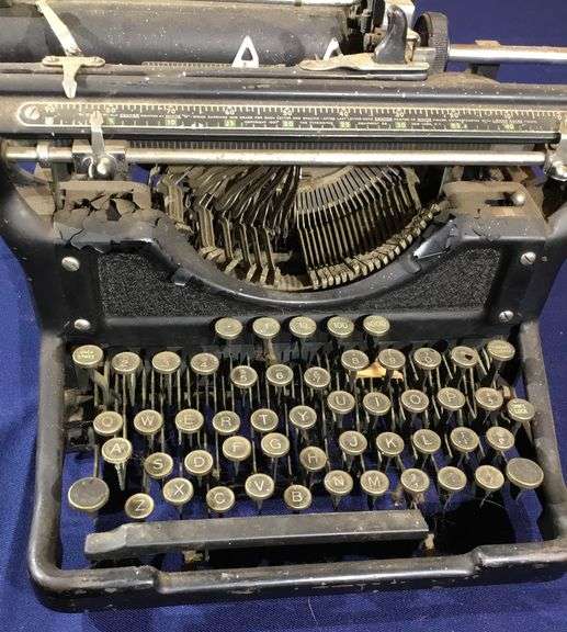 Vintage Underwood Typewriter Sherwood Auctions