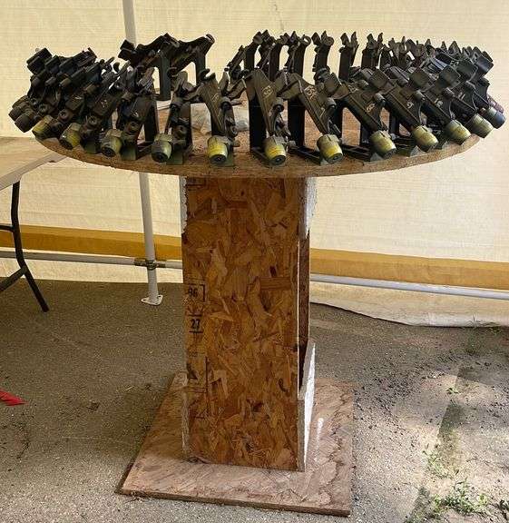 Fletching Table Holds Arrows For Feather Attachment 40 Tall 43 
