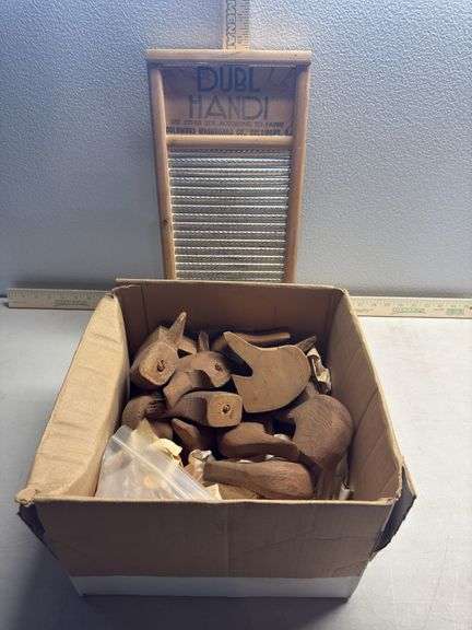 Dino Handi Washboard & Wooden Duck Heads