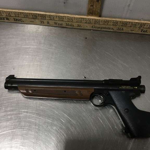 Cross an Air Guns American Classic Model 1377 .177 Pellet Gun