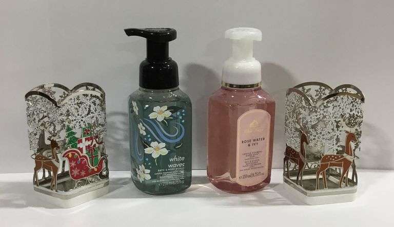 Christmas Soap Holders and Rose Water & Ivy and White Waves Foam Soap