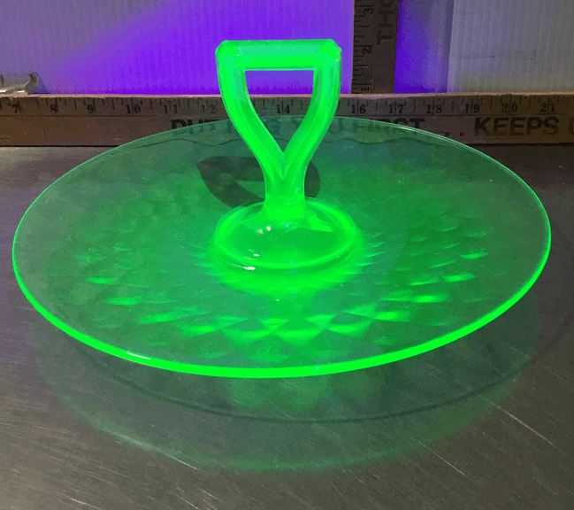 Uranium Green Decorative Sandwich Plate