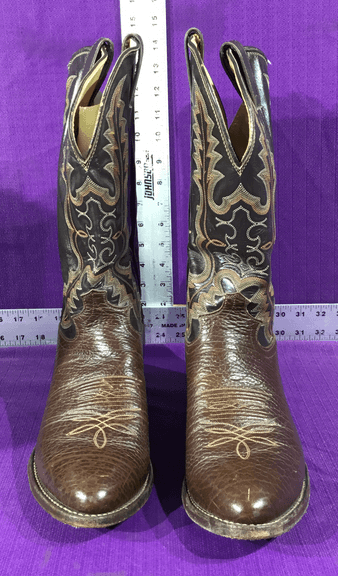 Justin’s Size 10D Cowboy Boots