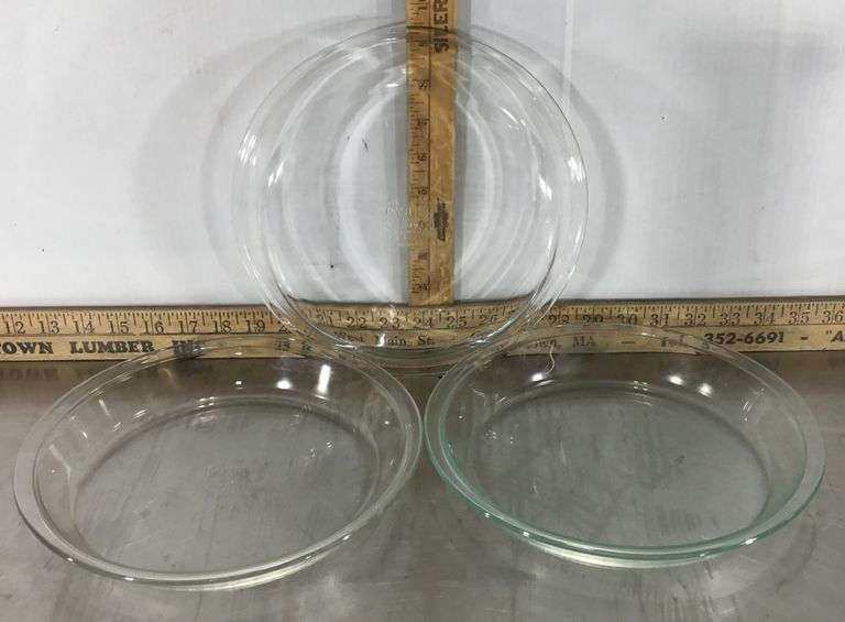 Pyrex Glass Dishes, Fire King Glass Pie Pan and More Sherwood Auctions
