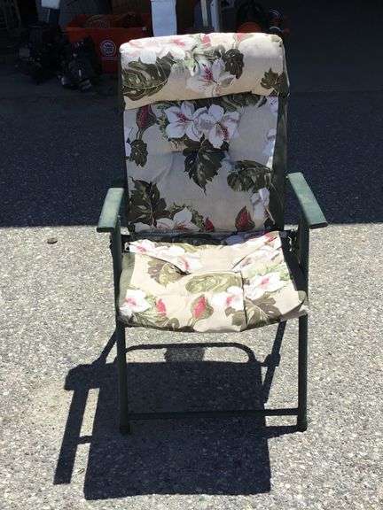 Folding Padded Lawn Chair