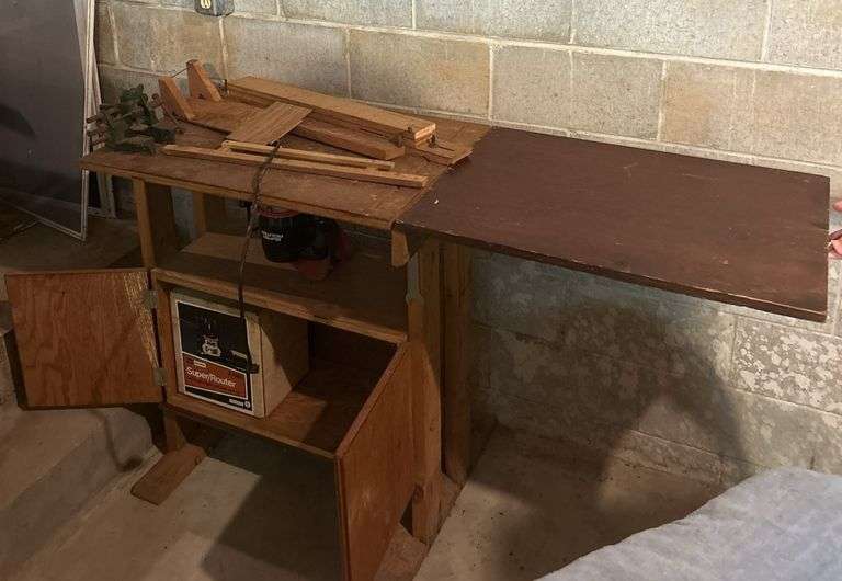 Router & Router Table - Sherwood Auctions