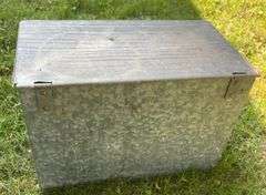 Vintage Wilson’s “Sta-Fresh” Insulated Milk Crate