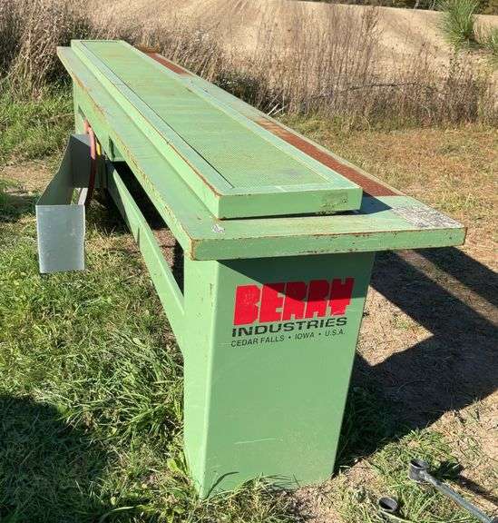 11.5’x25.5”x32”T Shop Table Project