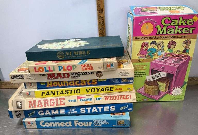 Vintage Games & Cake Maker - Sherwood Auctions