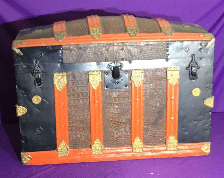 Chest 30”Lx18”Wx19”T