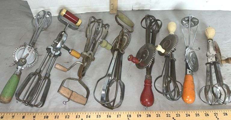 Ekco Caramel & Red 2 Tone Bakelite Hand Mixer Stainless Steel, Edmund Co. Eggbeater, Androck Eggbeat