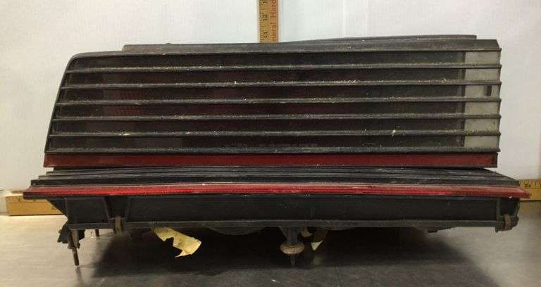 Taillights - Sherwood Auctions