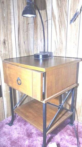 Sauder Maple Finish Wooden Table 23"×17.5"×15" & Desk Lamp- has power